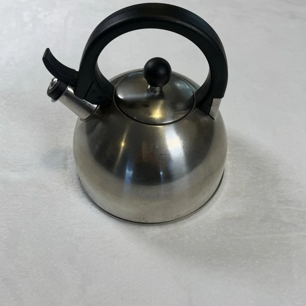 Farberware Q13C Stainless Steel 2.3 Qt Whistling Tea Kettle Black Handle
